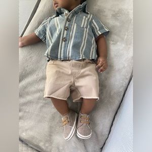 WORN 1 time! Denim bottom down w/ khaki shorts and dress shoes